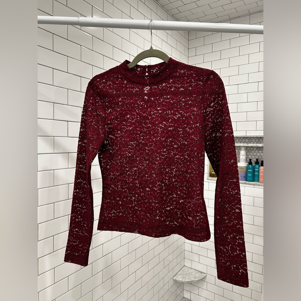 Sézane Taori (Red Lace) Burgundy Lace Top
